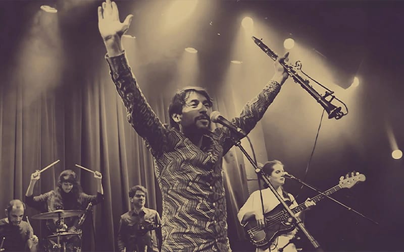 %100 Müzik Sunar: Oi Va Voi