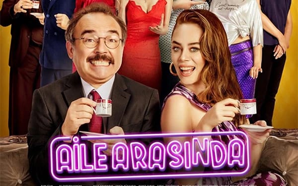 Aile Arasında Film Gösterimi