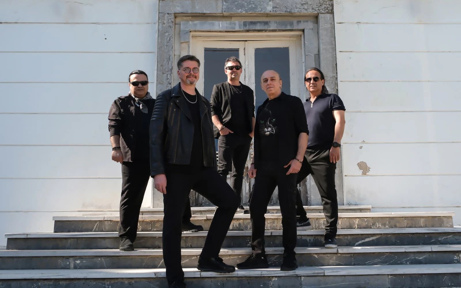 Ayhan Yener Ve Yol Arkadaşları