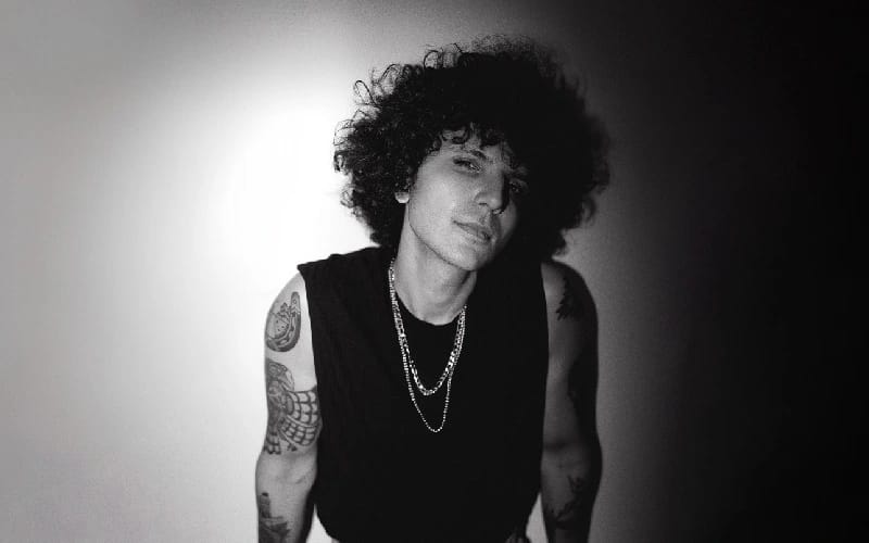 % 100 Müzik Sunar: Batu Akdeniz