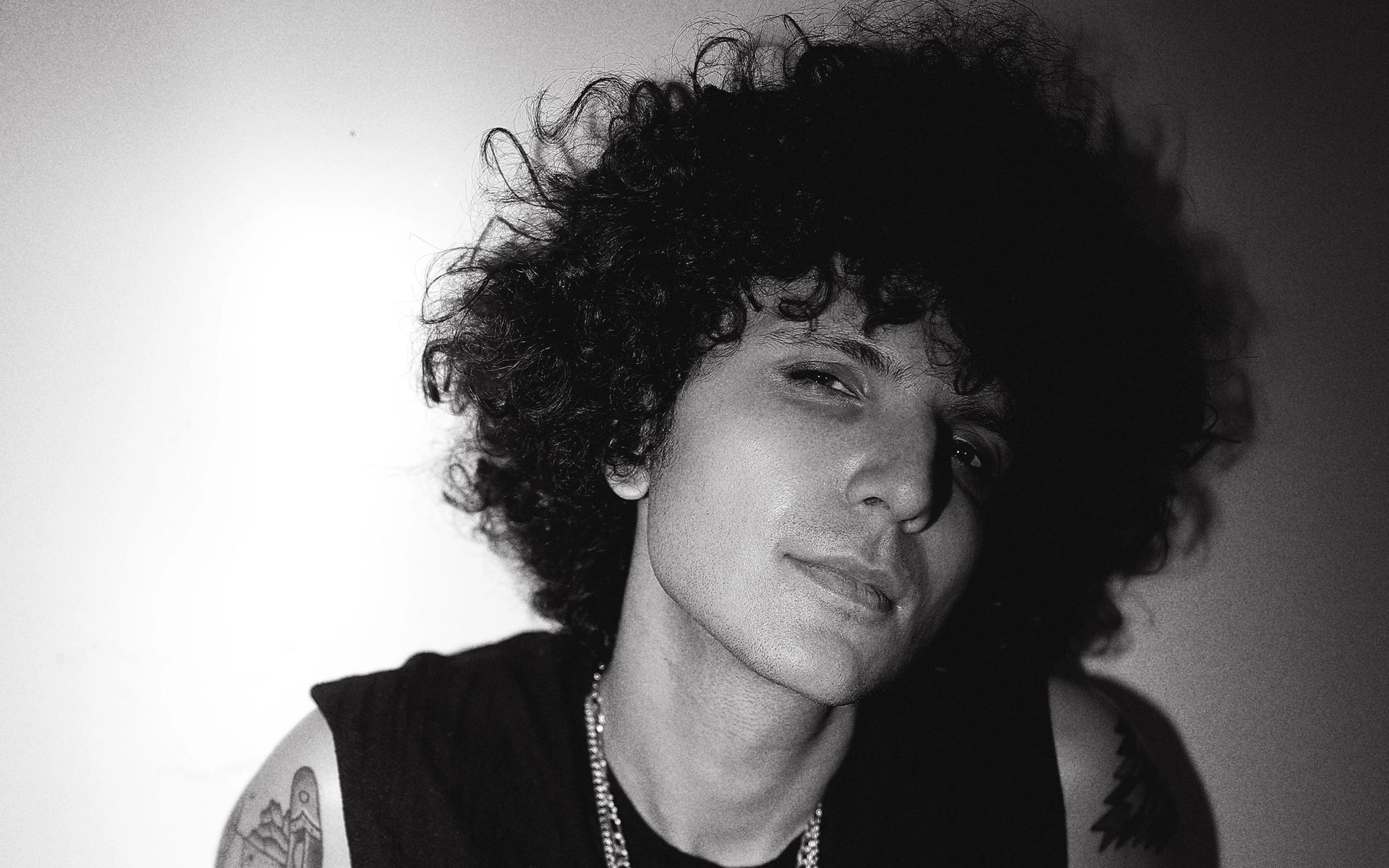 Batu Akdeniz Akustik