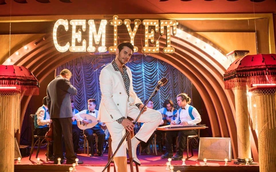 Cem Belevi ile “Cemiyet Gazinosu”