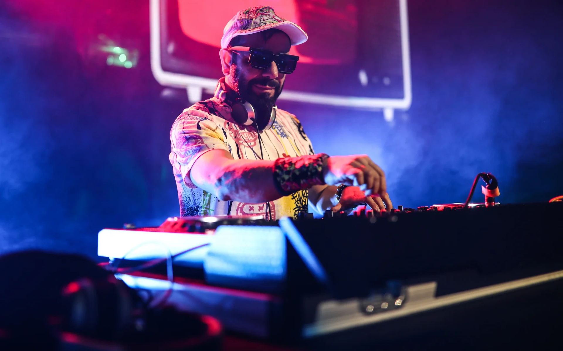 Dj Hakan Küfündür ile 90'lar ve 2000'ler Bayram Partisi