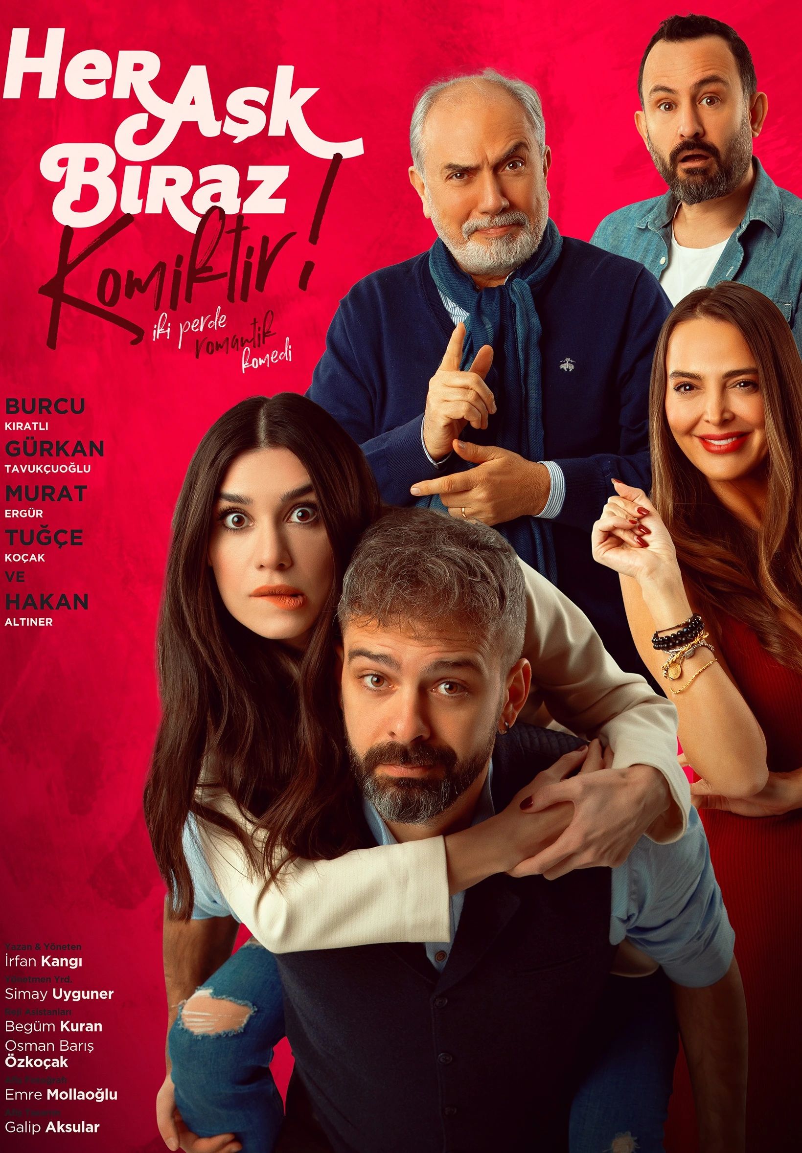 Her Aşk Biraz Komiktir Oyunu