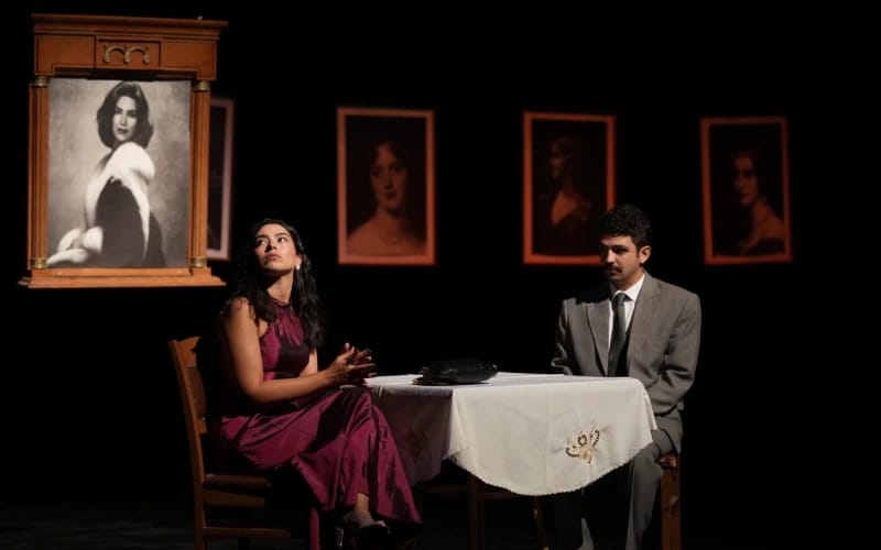 Kürk Mantolu Madonna Tiyatro Oyunu 