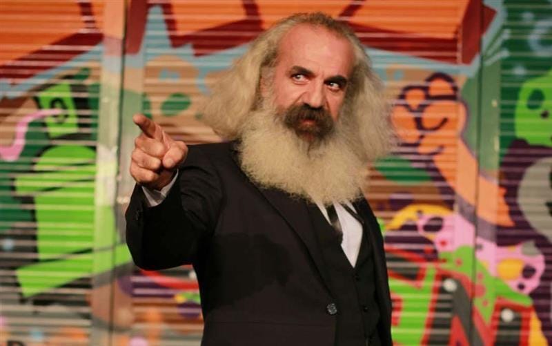 Marx İstanbul'da Oyunu