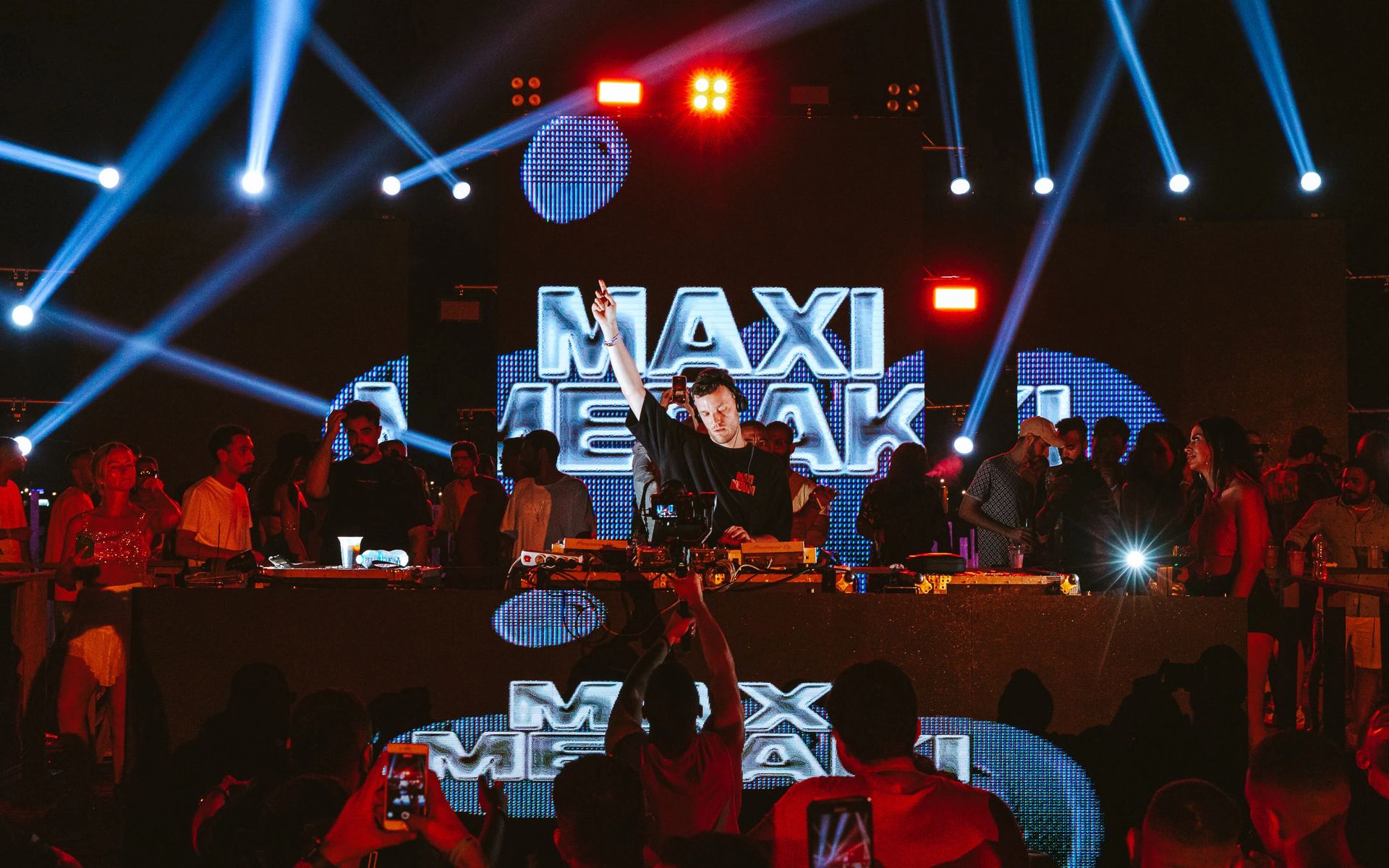 Maxi Meraki