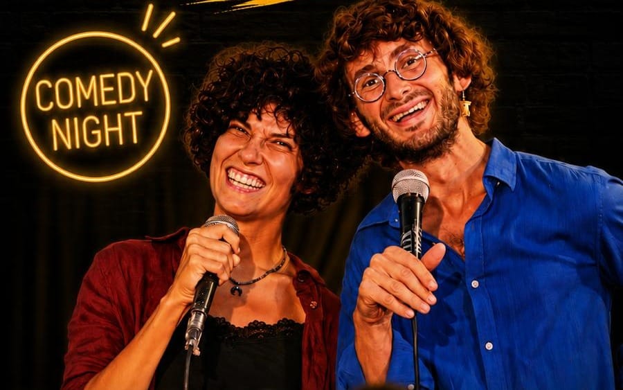 SKARESTANDUP