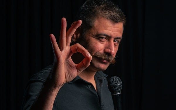 Yaver Coruk Stand Up Gösterisi			