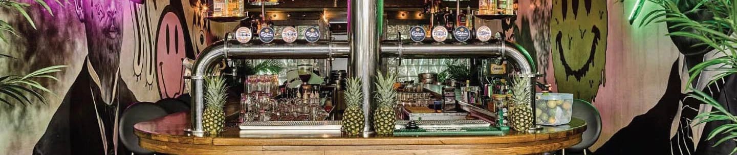 Moment Social Pub  görseli