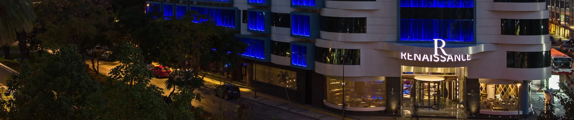 Renaissance Izmir Hotel / Skyfire Restaurant görseli