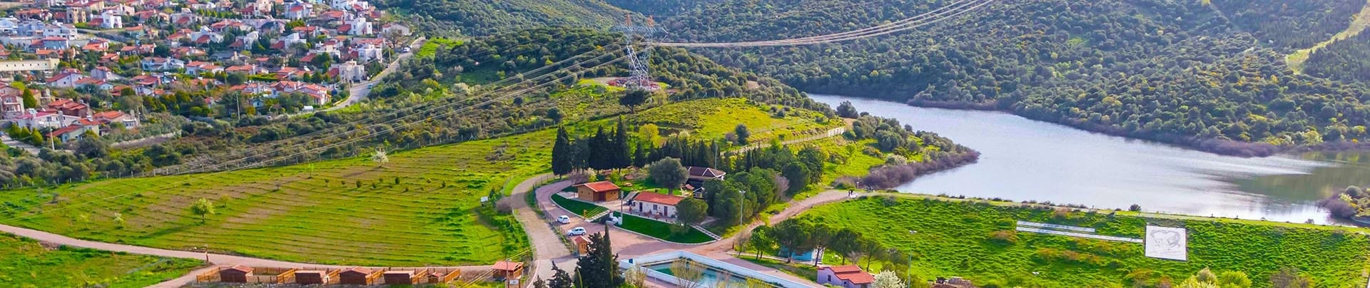 Bademler Köy Tiyatrosu Bahçesi görseli