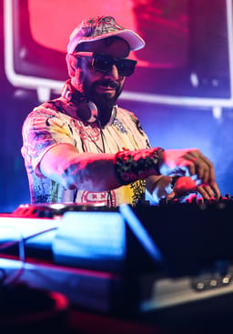 Dj Hakan Küfündür ile 90’lar 2000’ler White Party