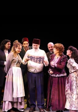 Sersem Kocanın Kurnaz Karısı