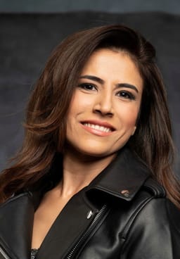 Ayfer  Vardar