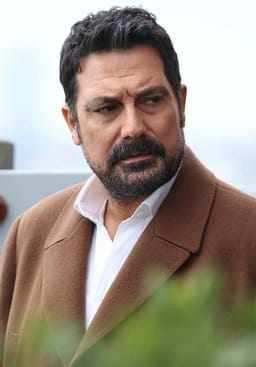 Bülent İnal