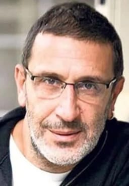 Cem Özer