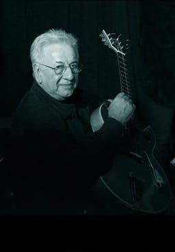 Neşet Ruacan