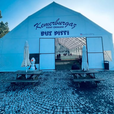 Ice Rink Kemerburgaz Buz Pisti görseli