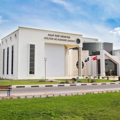 Rauf Raif Denktaş Kültür ve Kongre Sarayı Küçük Salon görseli