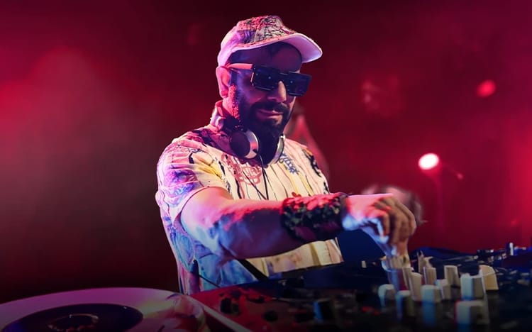 Dj Hakan Küfündür ile 90'lar & 2000'ler Türkçe Pop Parti