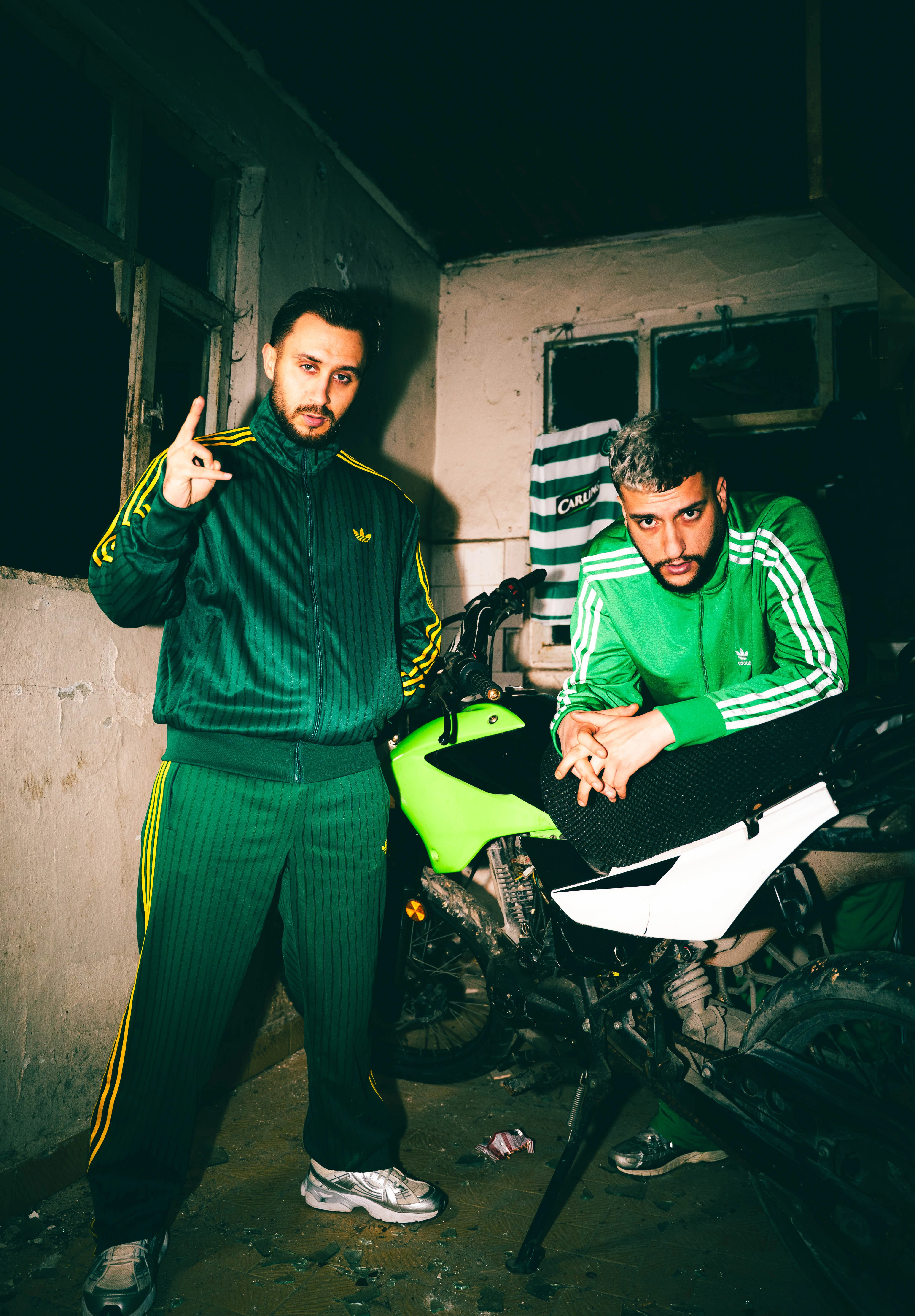 ERAY067 & MANSUR sanatçı fotoğrafı