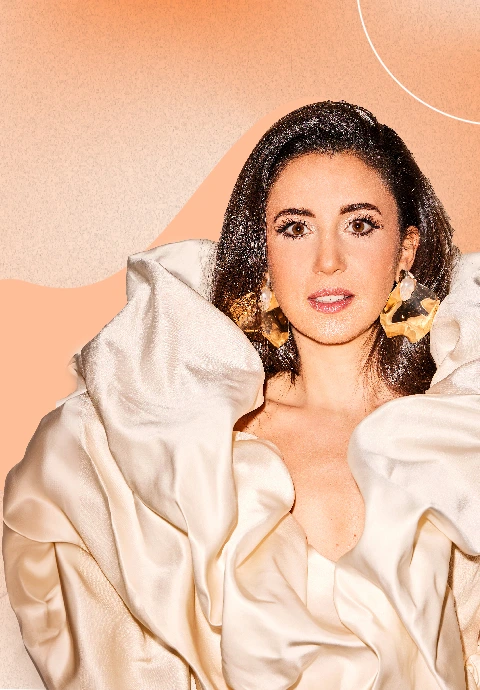 Karsu Dönmez sanatçı fotoğrafı