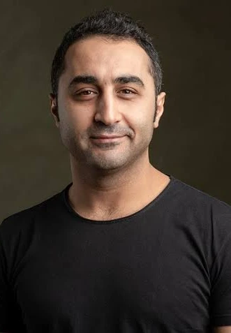Onur Buldu sanatçı fotoğrafı